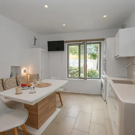 Le Petit Ενα Μικρό Αλλά Όμορφο Σπίτι Appartement Stení Buitenkant foto